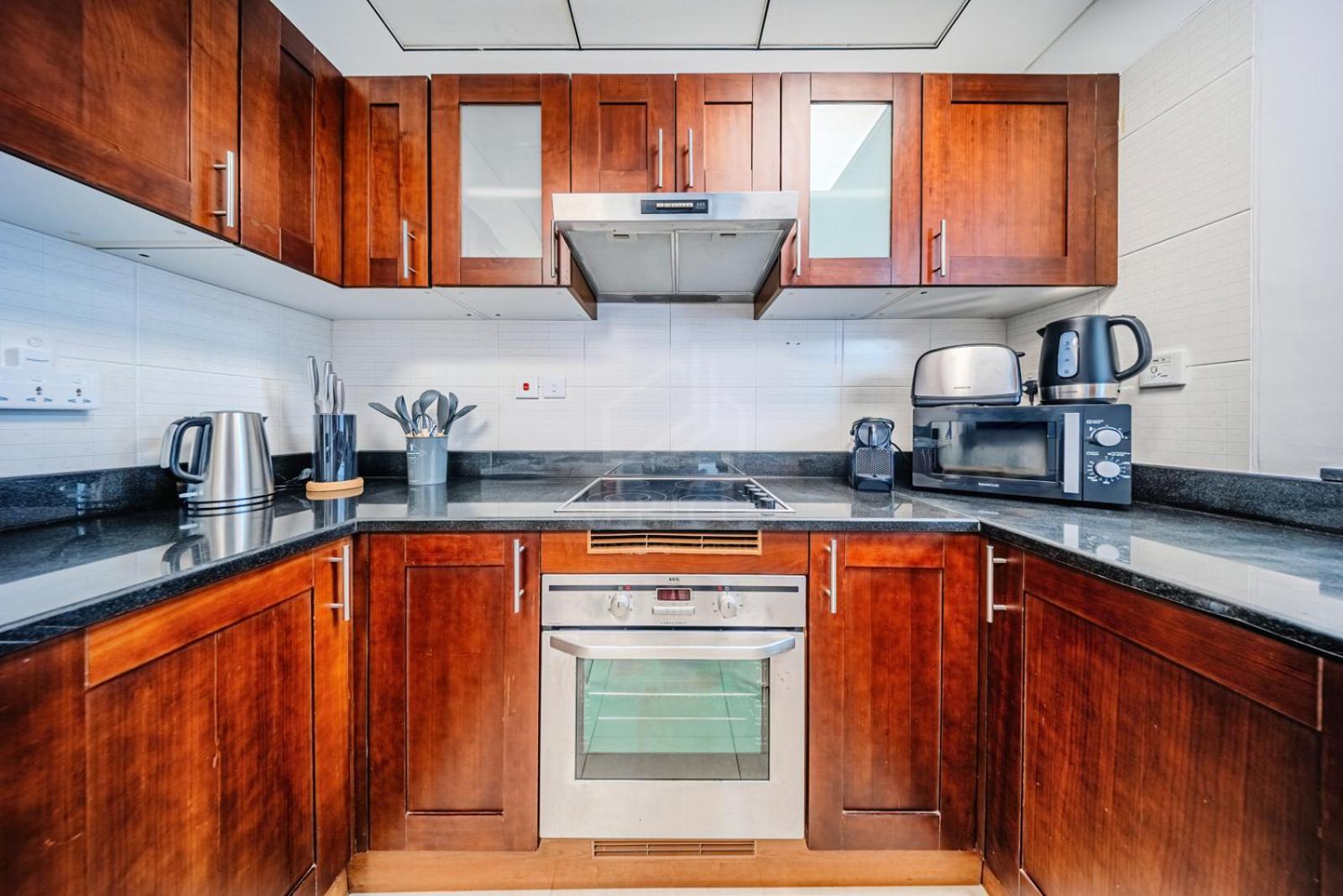 Amazing 1br Near Metro Station In Jlt